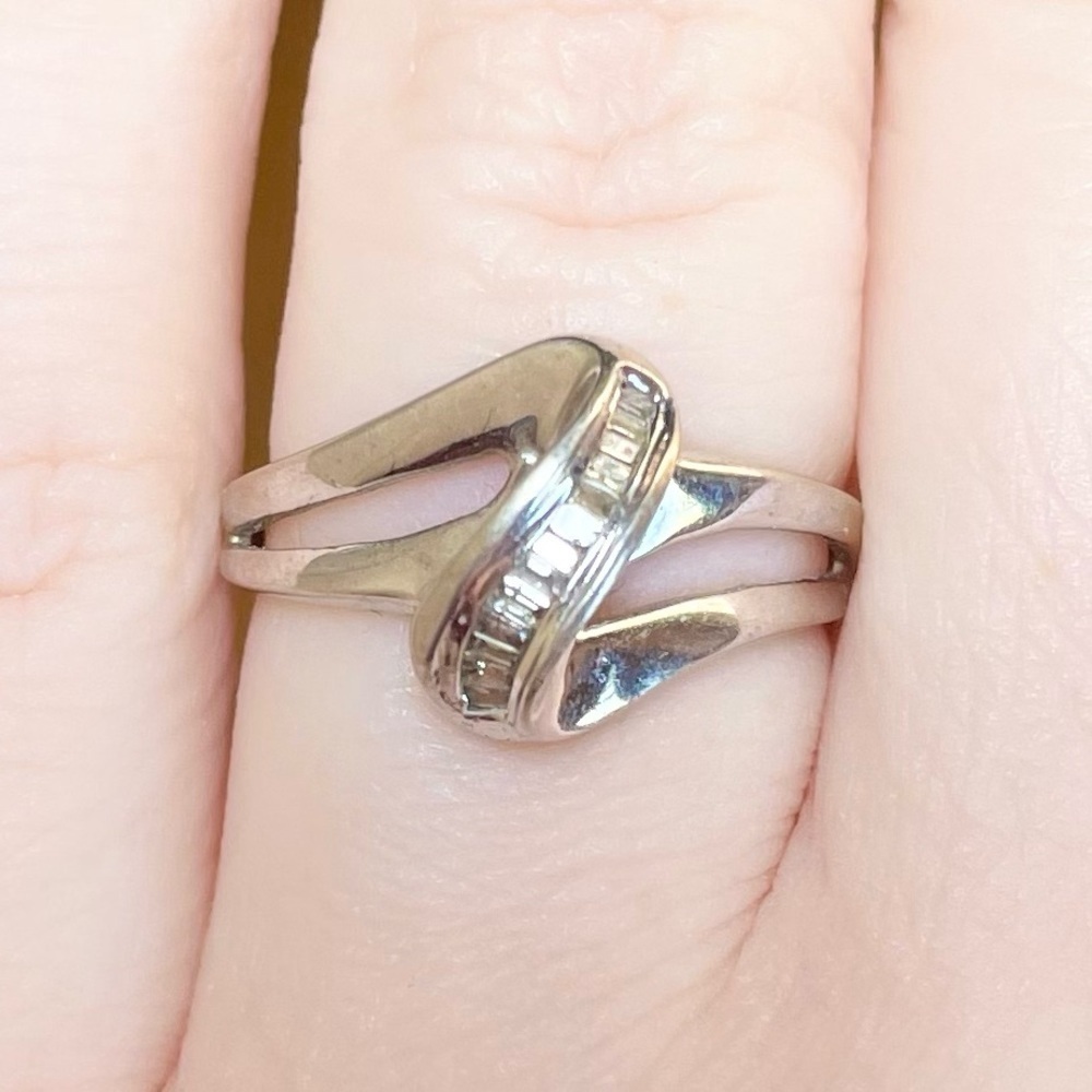 Natural diamond baguette channel filigree swirl 10k solid white gold rin…​